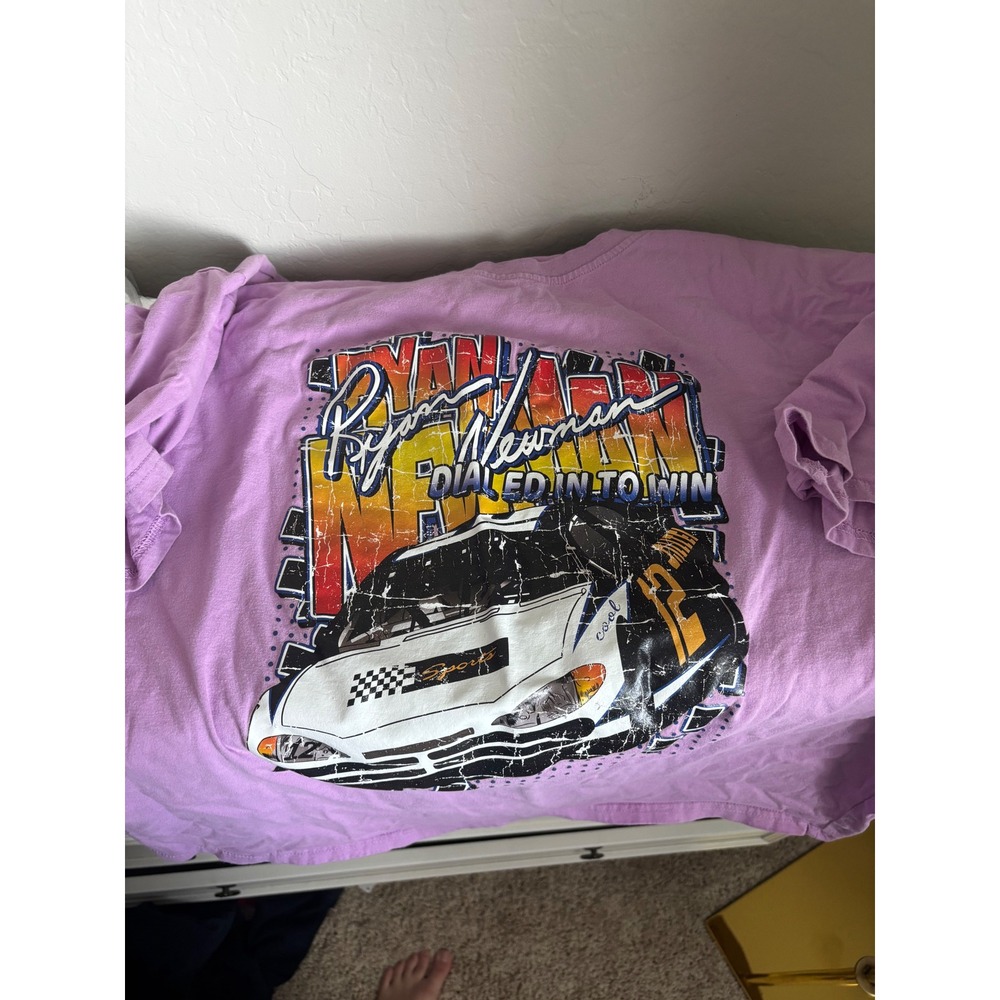 Ryan Newman Dialed In To Win Racing Graphic Tee Lilac Purple Womens‎ XL Nascar